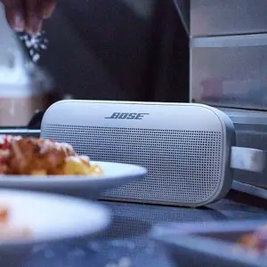 bose-soundlink-flex-smoke-white-64820-045636.webp