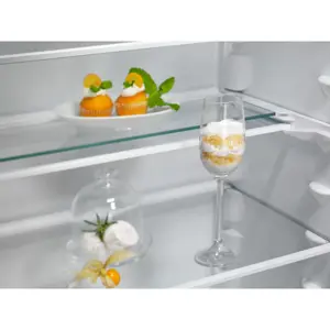 electrolux-hladnjak-ugradbeni-kombinirani-enp7md19s-88441-230619.webp