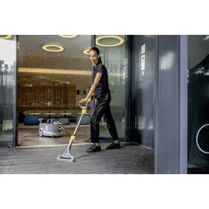 karcher-pro-puzzi-101-profesionalni-cistac-tapeciranih-povrs-10074-1100-1300.webp