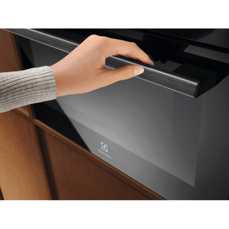 Ugradbena mikrovalna pećnica Electrolux LVM6E46Z Grill